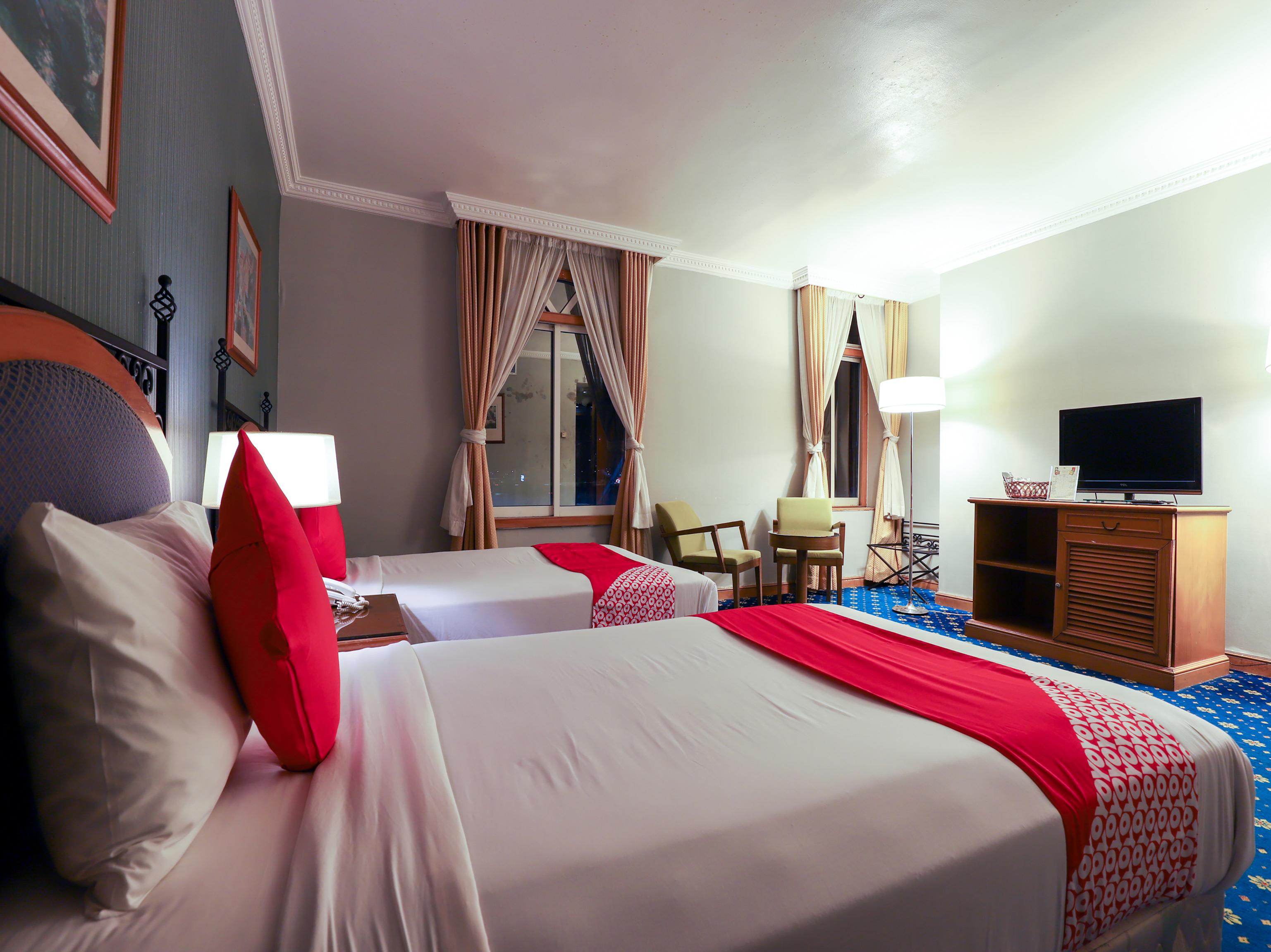 City Plaza Hotel Fudzsejra Kültér fotó