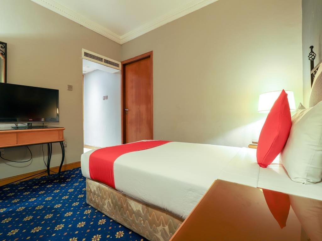 City Plaza Hotel Fudzsejra Kültér fotó