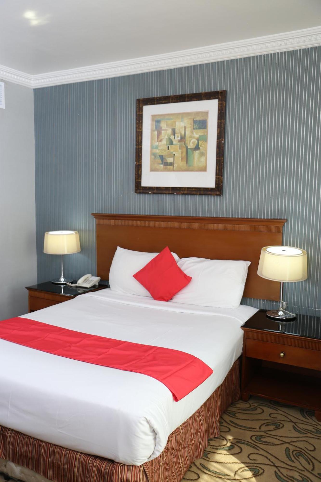 City Plaza Hotel Fudzsejra Kültér fotó