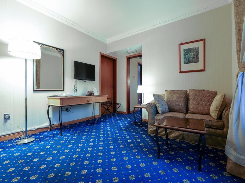 City Plaza Hotel Fudzsejra Kültér fotó