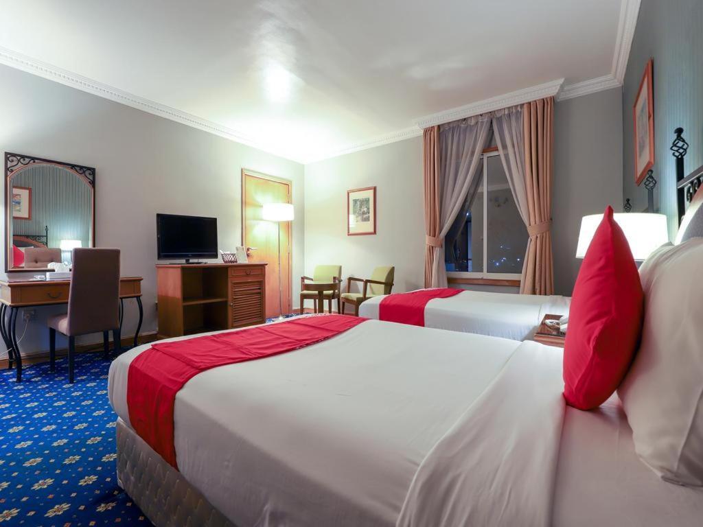City Plaza Hotel Fudzsejra Kültér fotó