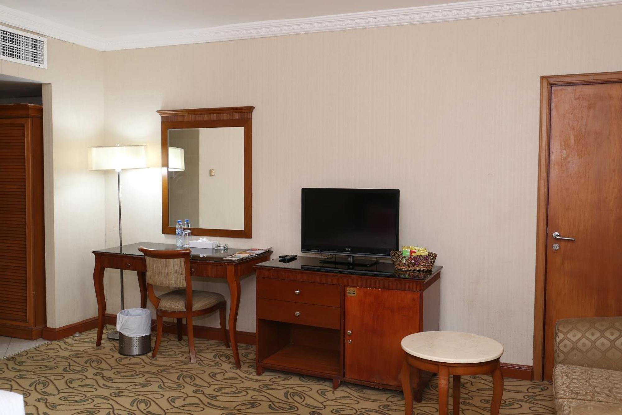 City Plaza Hotel Fudzsejra Kültér fotó