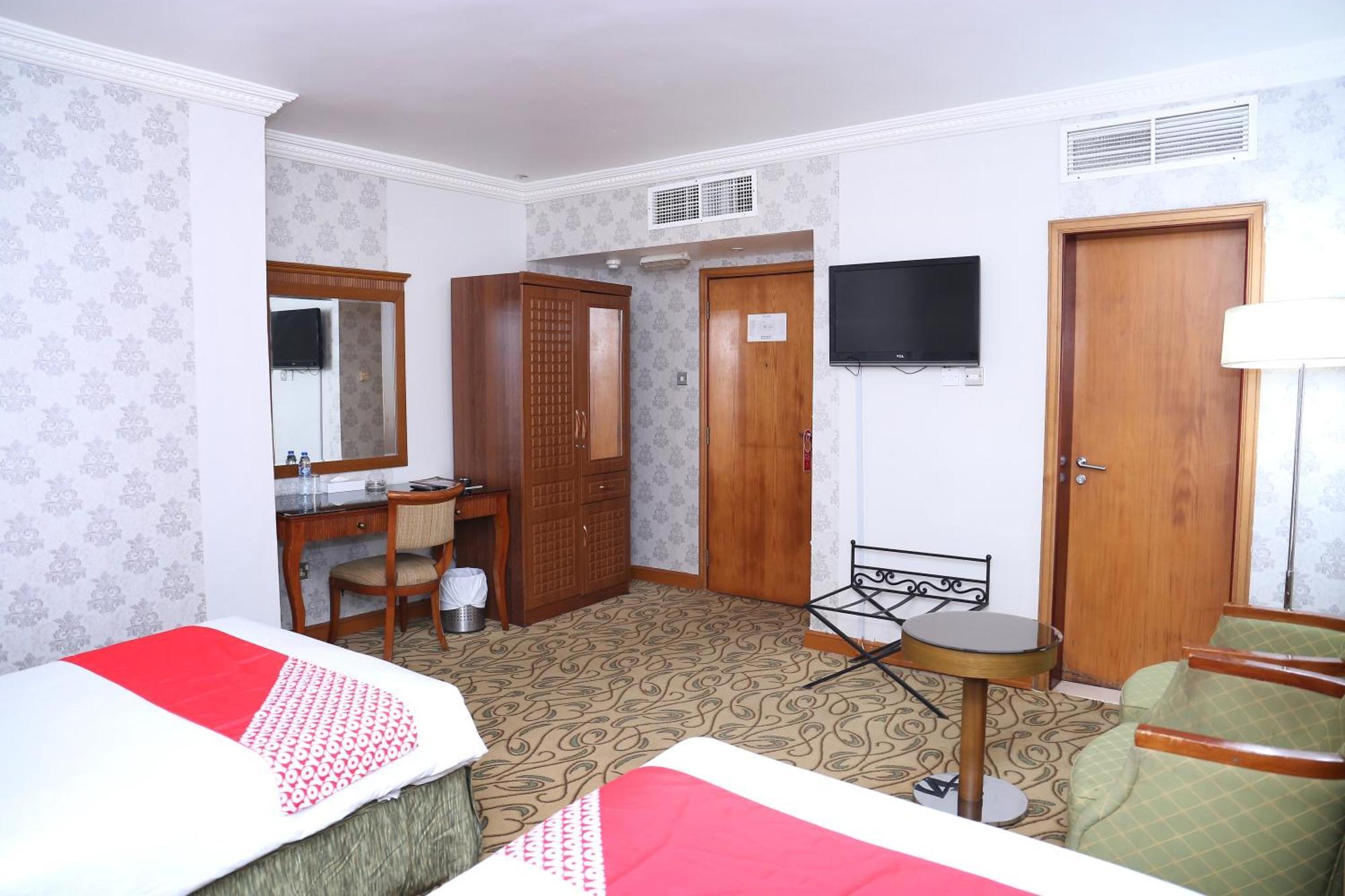 City Plaza Hotel Fudzsejra Kültér fotó