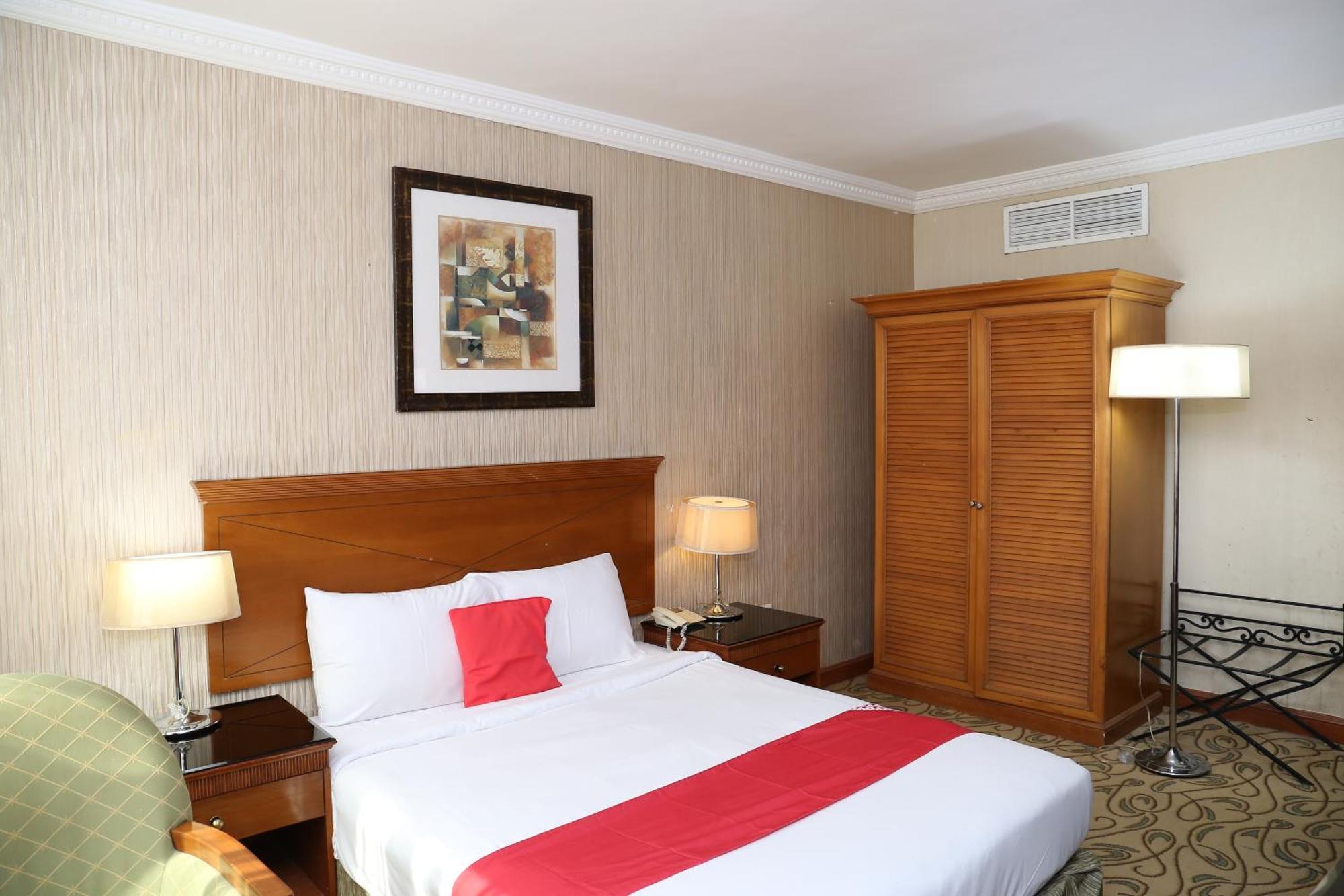City Plaza Hotel Fudzsejra Kültér fotó