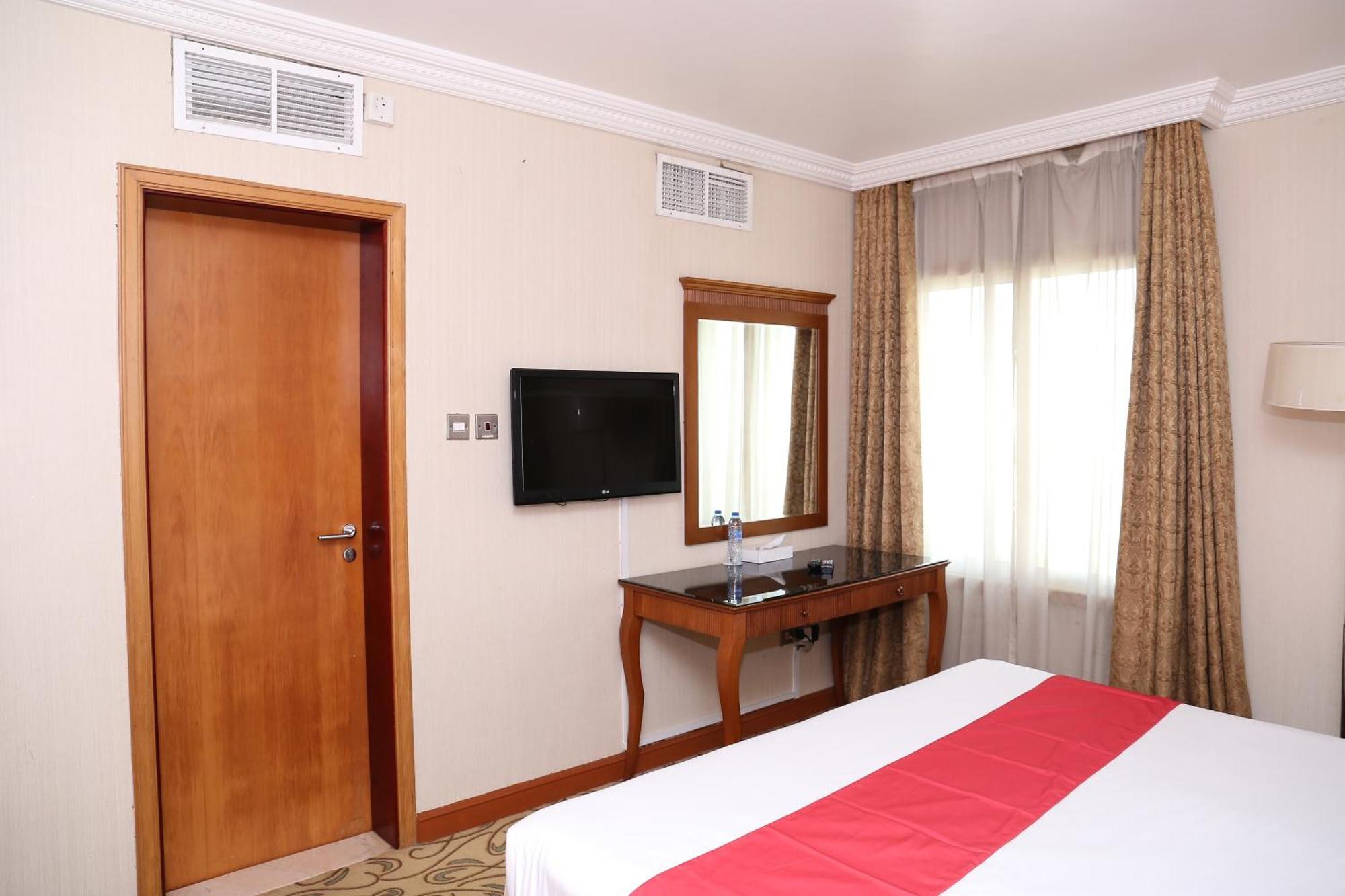 City Plaza Hotel Fudzsejra Kültér fotó